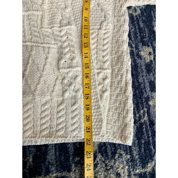 Carraig Donn Irish Wool Sweater Size Medium - Picture 7 of 7